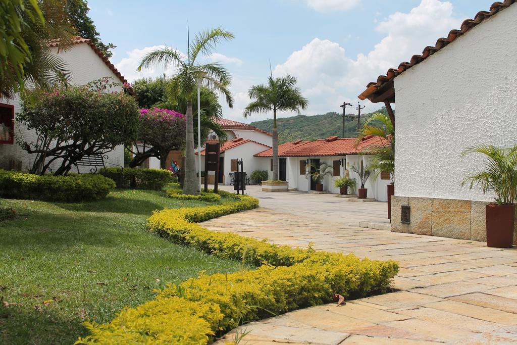 Hotel San Juan Internacional Girón 외부 사진