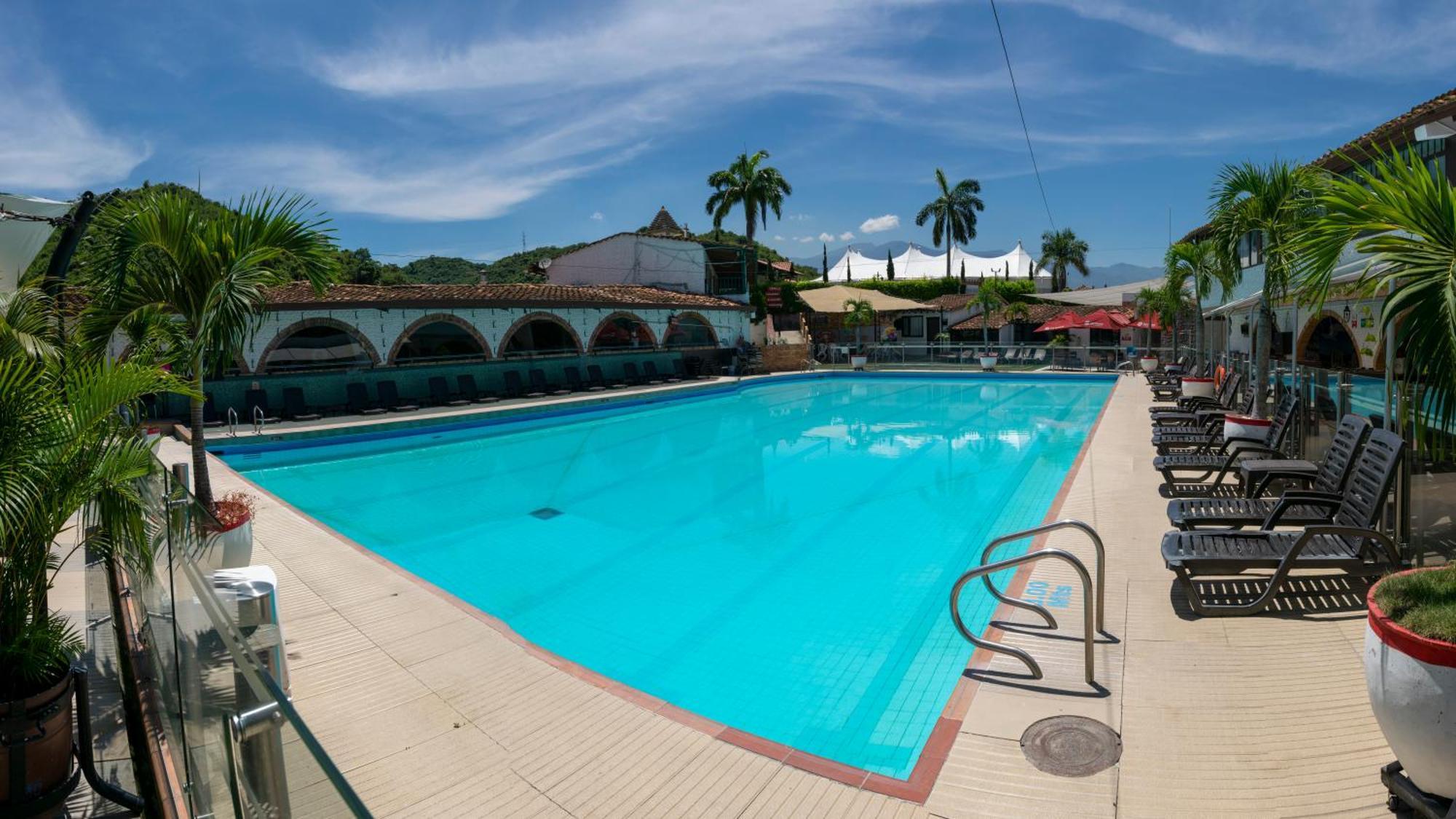 Hotel San Juan Internacional Girón 외부 사진