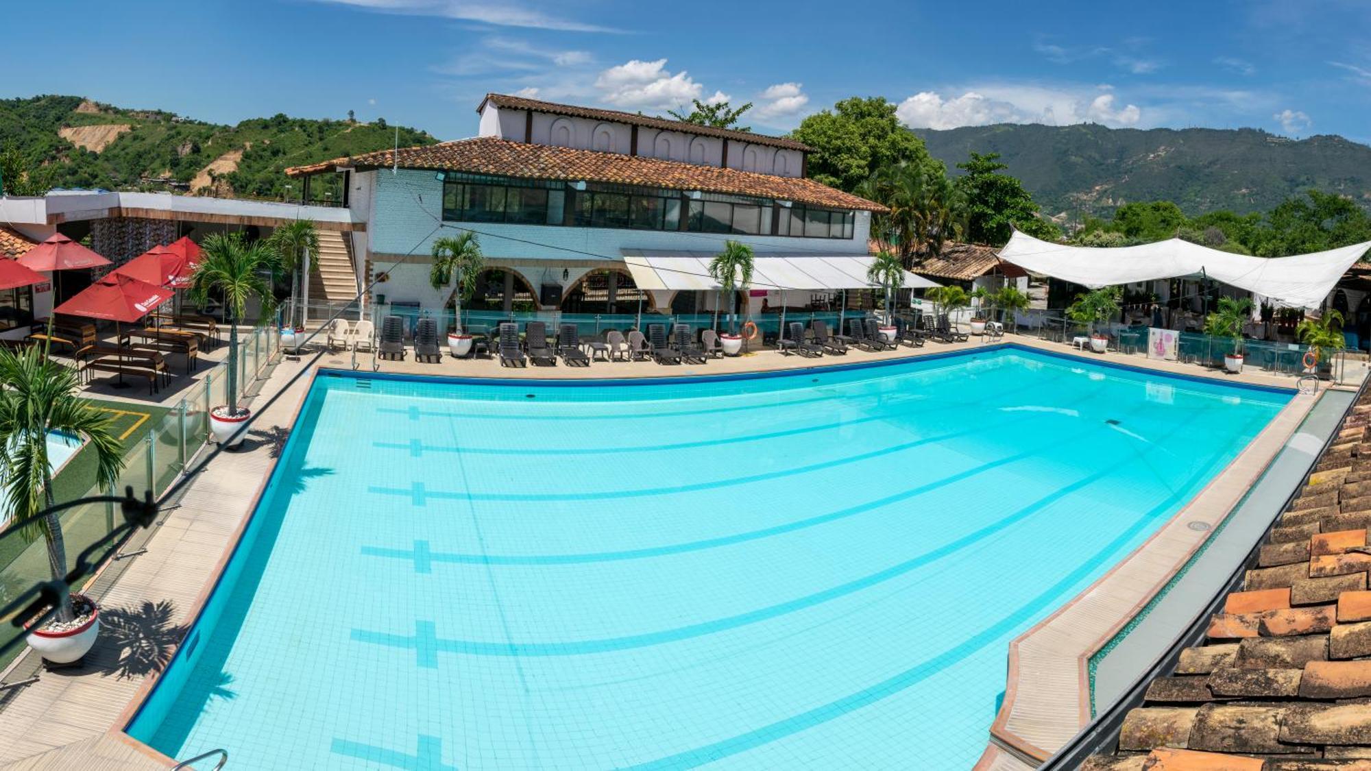 Hotel San Juan Internacional Girón 외부 사진
