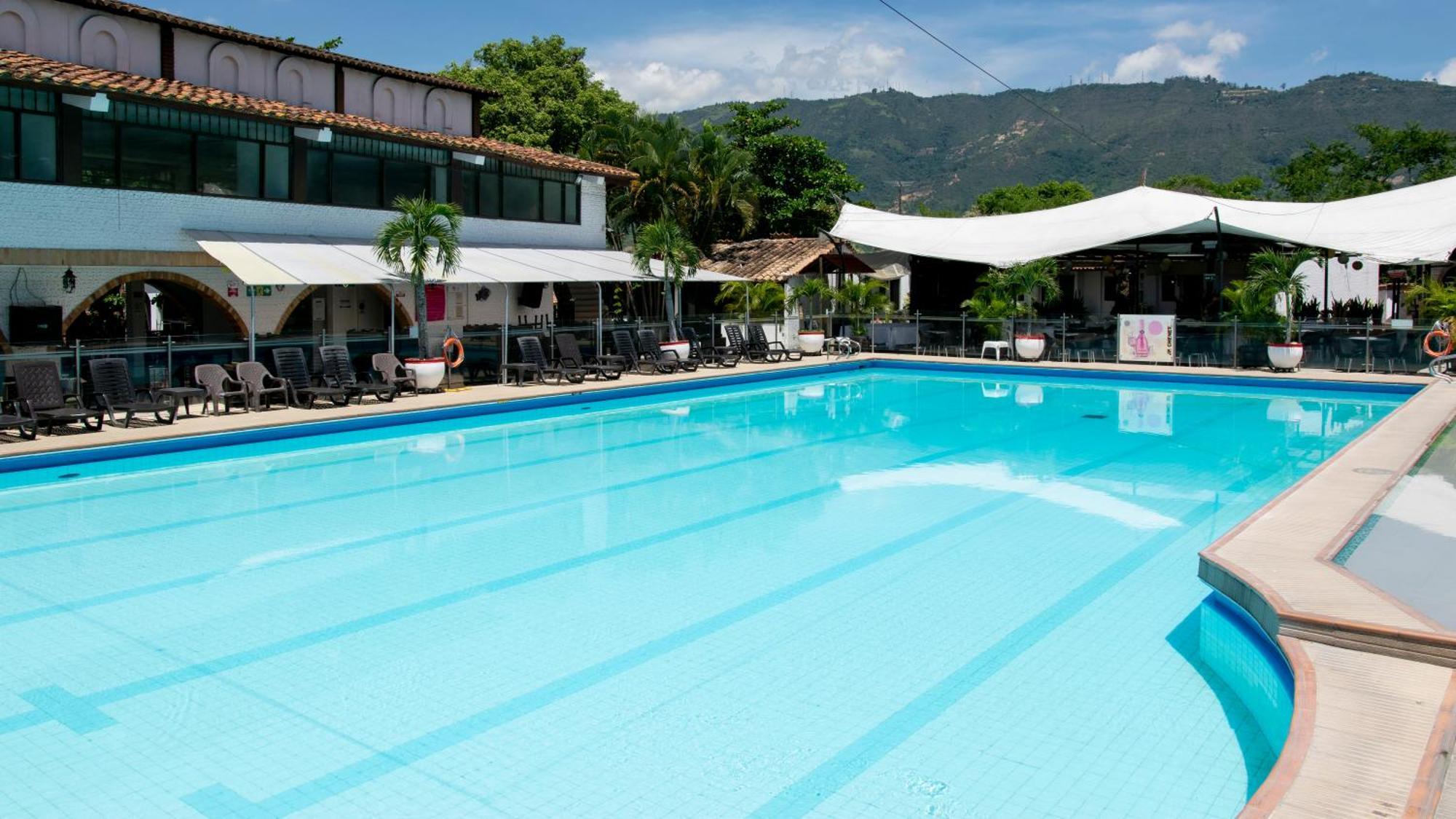 Hotel San Juan Internacional Girón 외부 사진